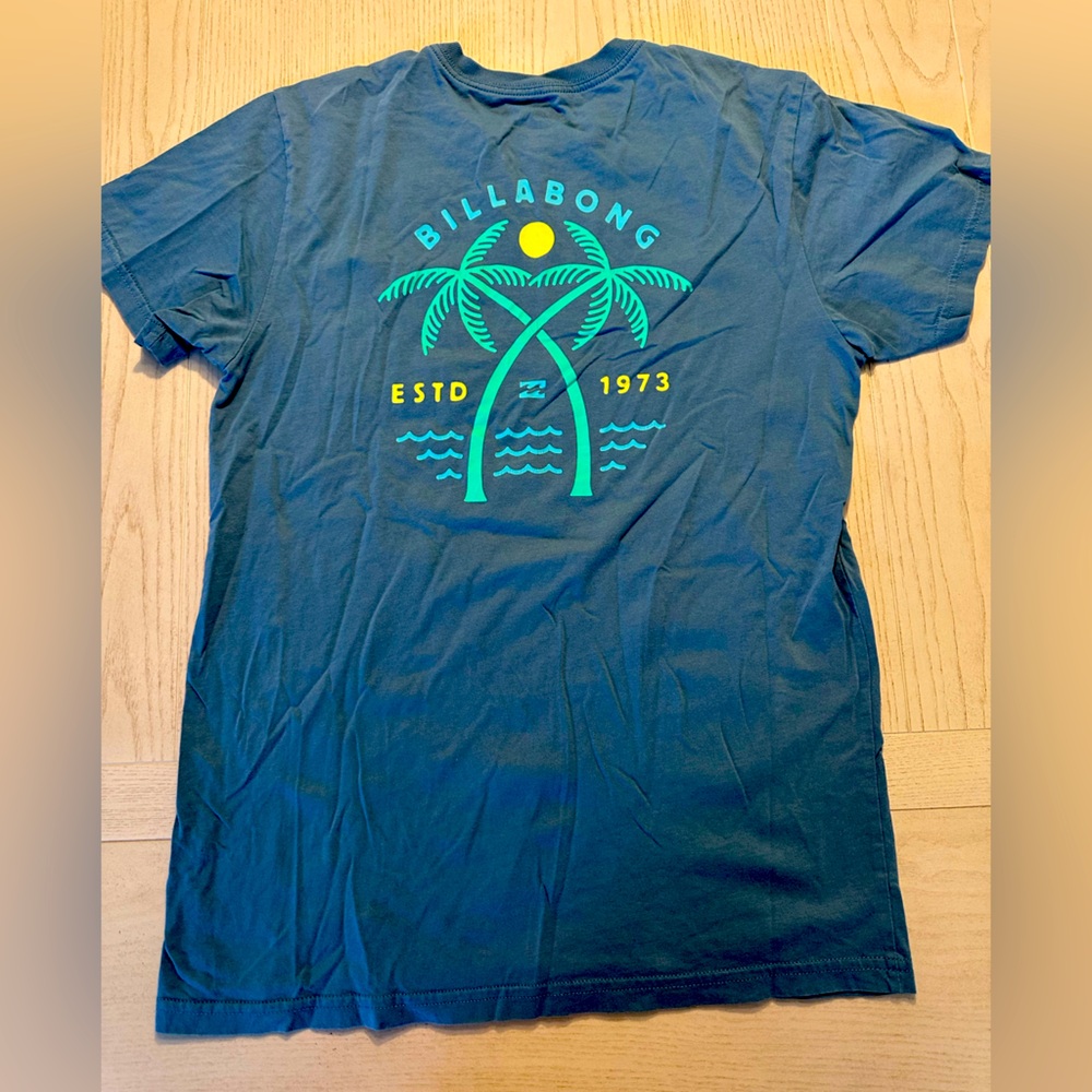 Billabong Blue Graphic T-Shirt